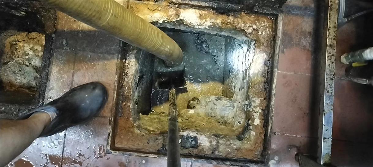 阜平污水池清理一般都有毒气，怎么预防中毒呢？