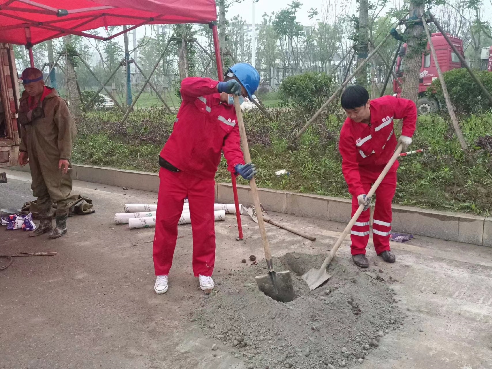 阜平管道疏通哪家好】及时进行市政管道清淤